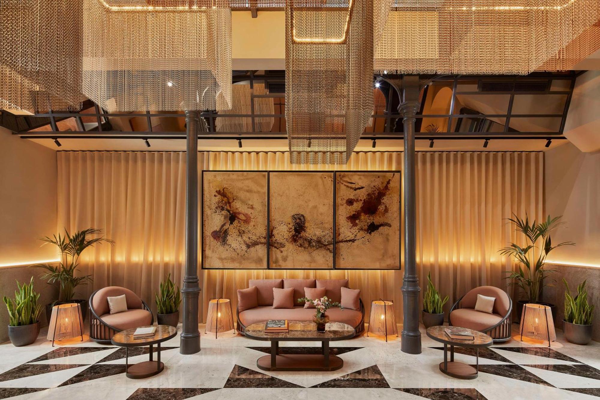 เอ็นเอช คอลเลคชั่น มาดริด ปาลาซิโอ เด เตปา Hotel ภายนอก รูปภาพ The lobby of the hotel